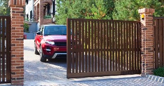 Купить ворота на участок Чайковский, цена от 2702 руб.