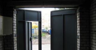Купить гаражные ворота распашные Чайковский, цена от 3824 руб.